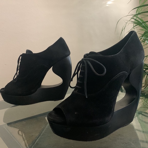 ALAIA PARIS Black Lace Up Wedge Sculptured Compensee Veau Shoes - Picture 14 of 14